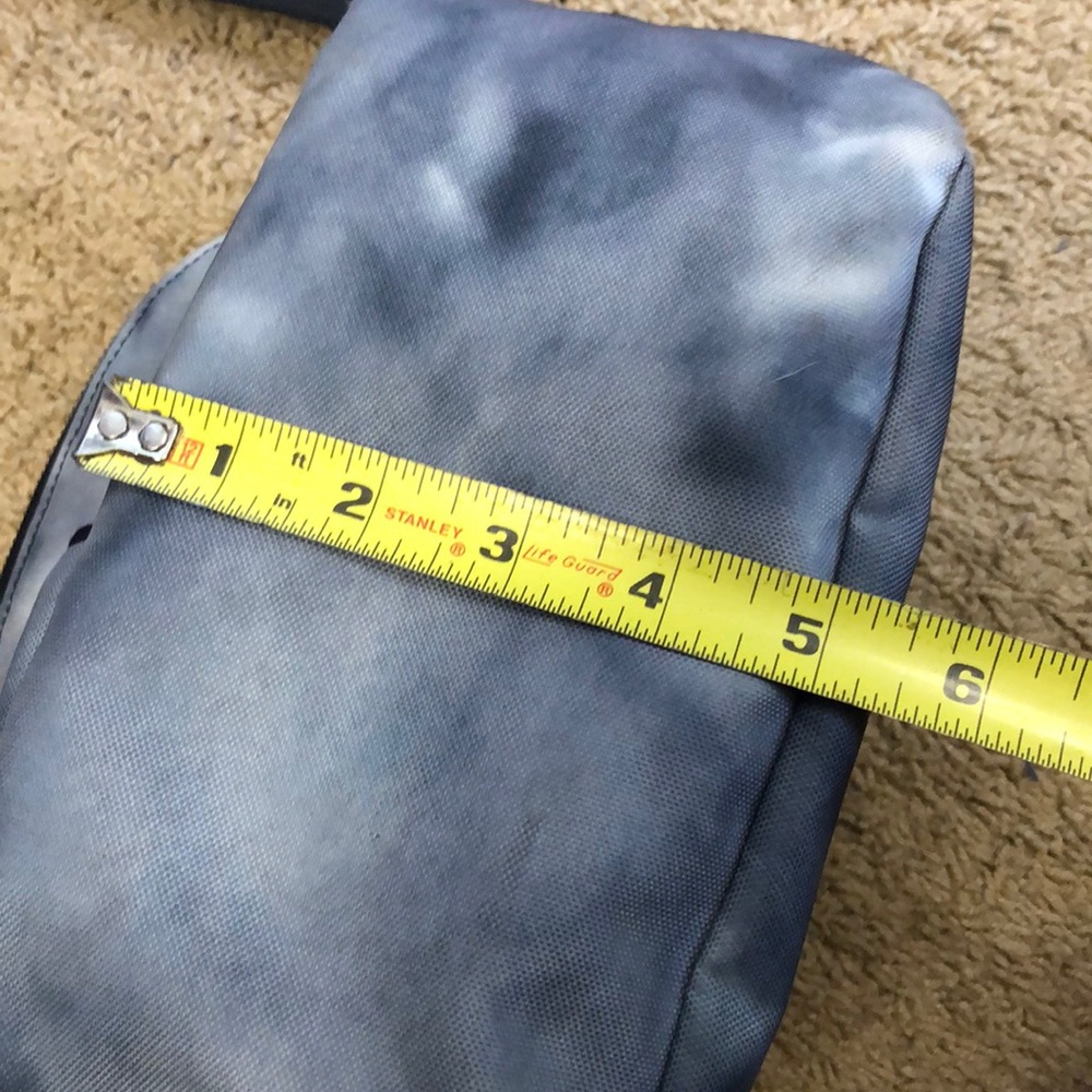 lululemon athletica Black and Gray Shoulder Bag - Picture 8 of 8